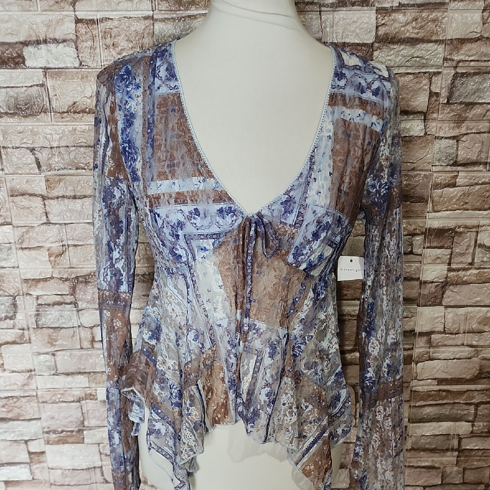 Madden Girl Elegant Lace Long Sleeve Blouse Brand New
